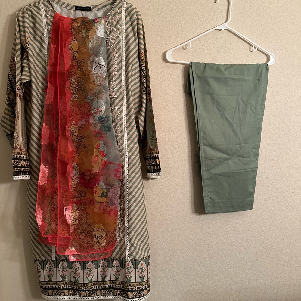 Pakistani Indian - 3 Piece Suit - NWOT - Junaid Jamshed